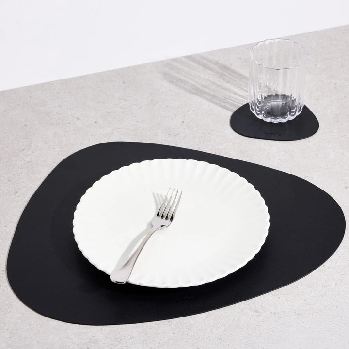 Modern Triangular Placemat - Placemat - Black - Oaksoho