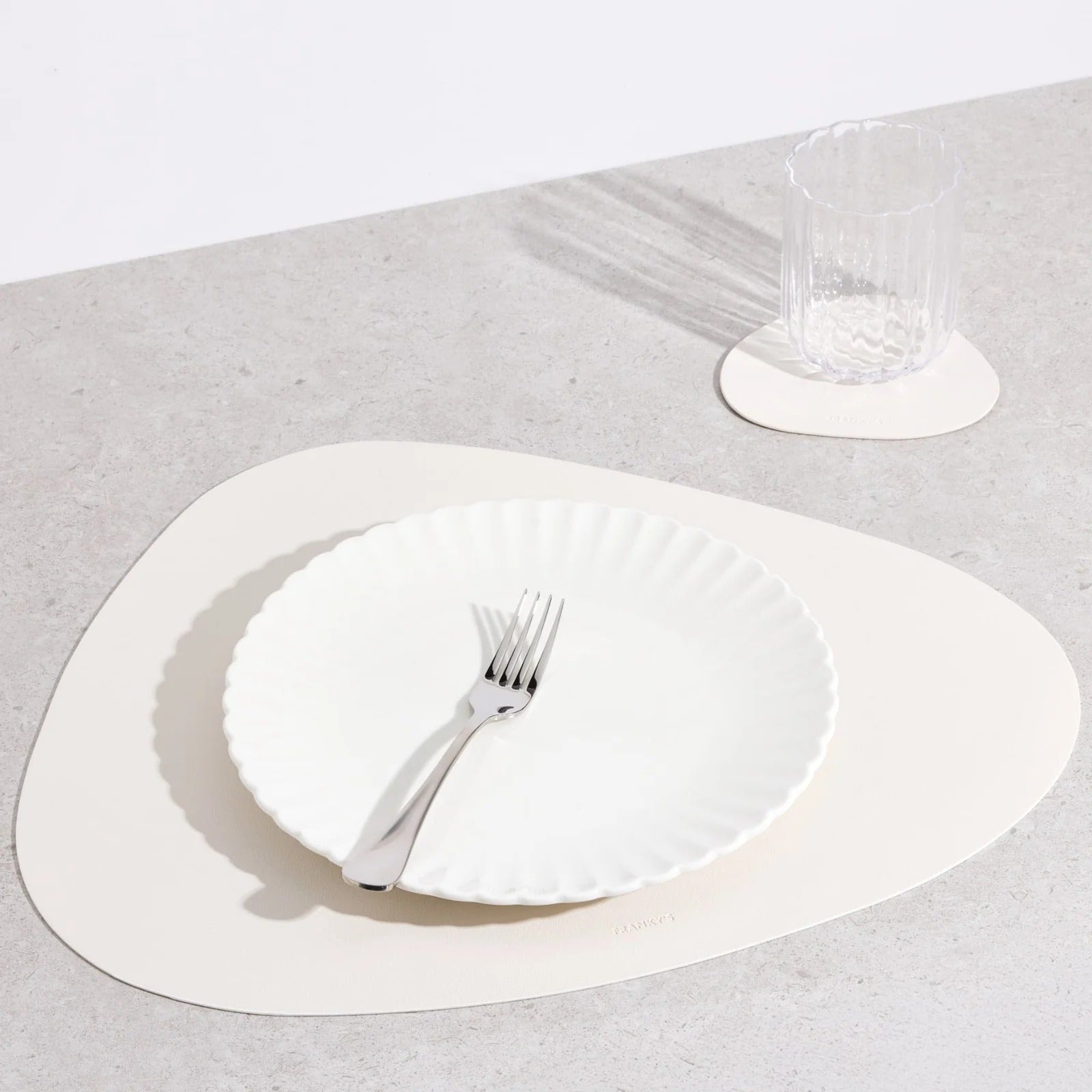 Modern Triangular Placemat - Placemat - White - Oaksoho