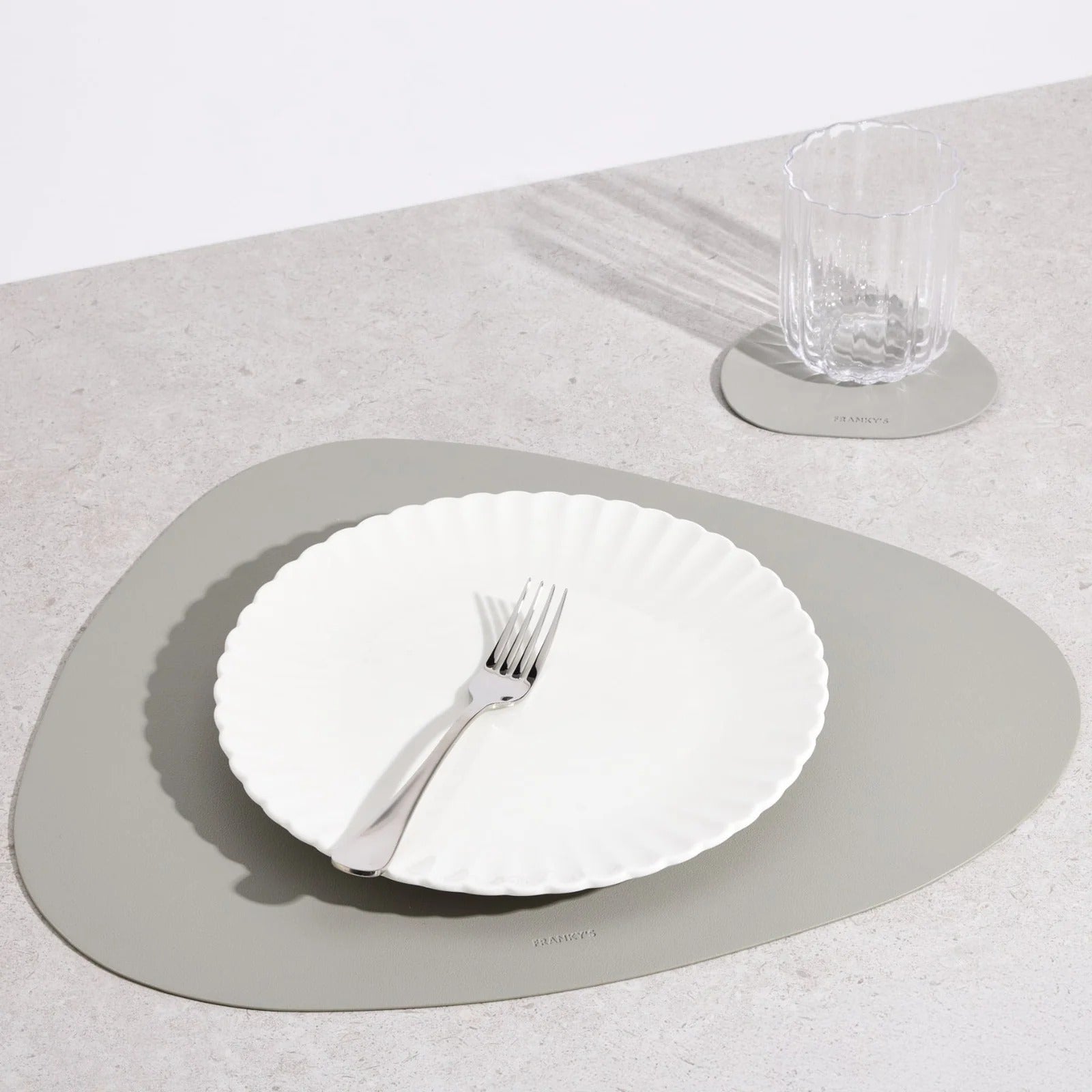 Modern Triangular Placemat - Placemat - Grey - Oaksoho