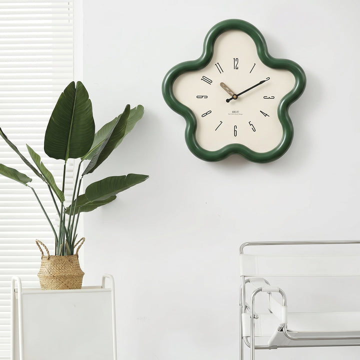 Modern Wall Clock in Flower Shape - Wall Clock - Green - Oaksoho