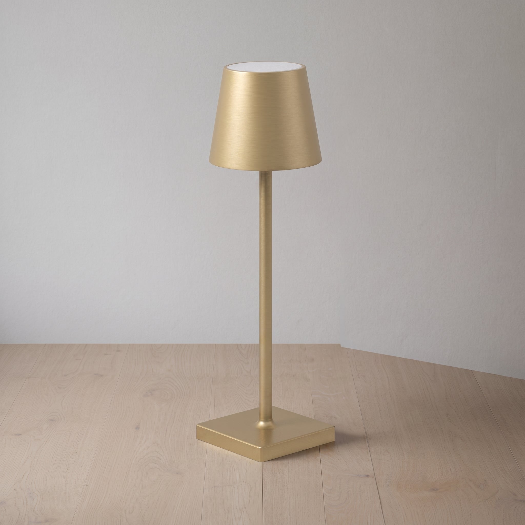 Nordic Slim Desk Lamp with Conical Shade - Table Lamps - Gold - Oaksoho