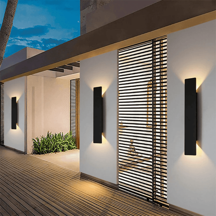 Outdoor LED Wall Light With Up and Down Rays - Wall lamp - White - Oaksoho