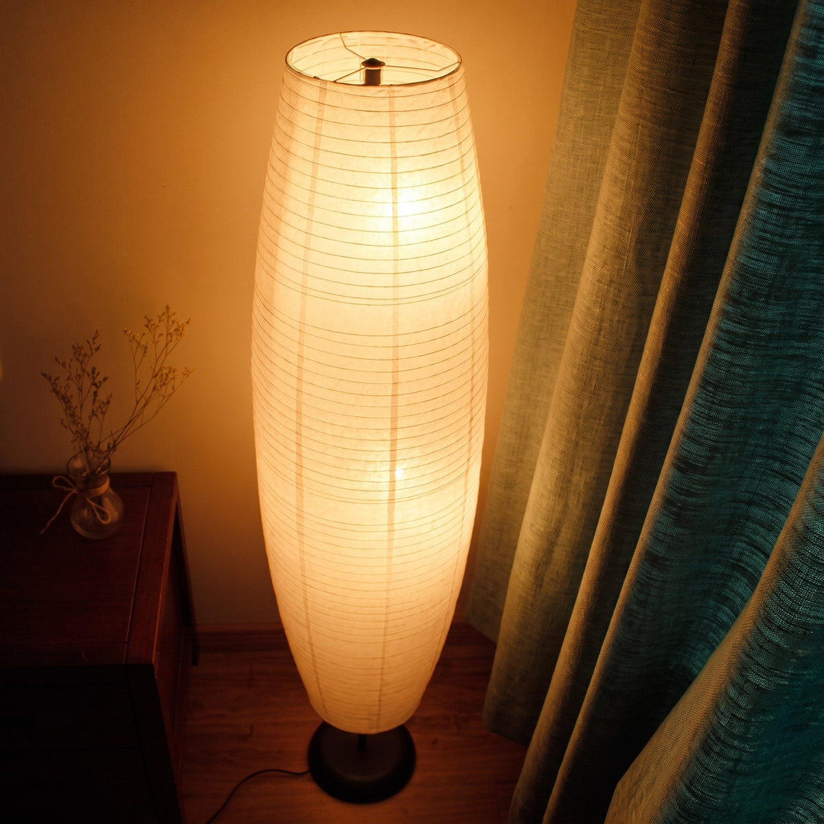 Oval Floor Lamp with Ribbed Paper Shade Japanese Style - Floor Lamps - Oaksoho