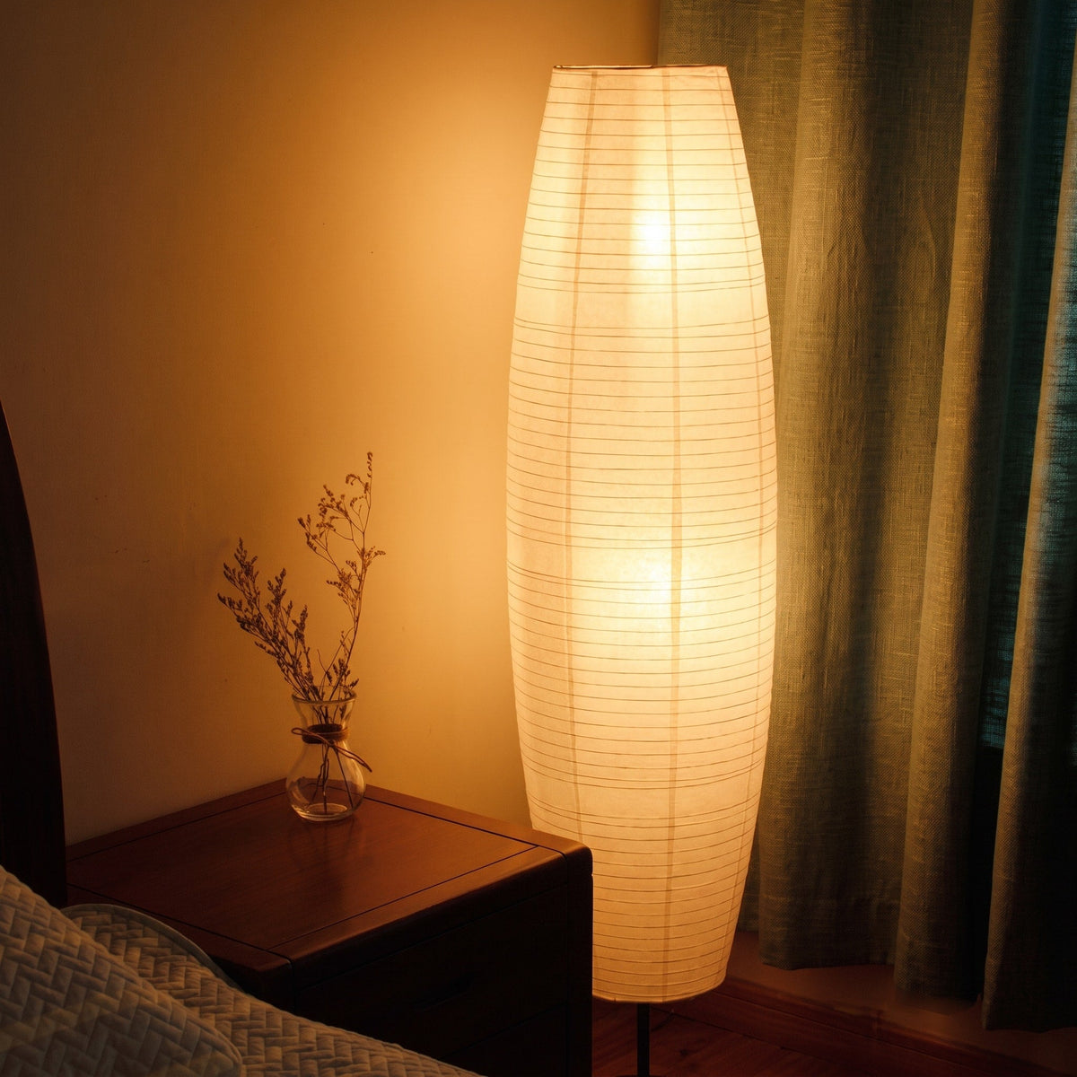 Oval Floor Lamp with Ribbed Paper Shade Japanese Style - Floor Lamps - Oaksoho