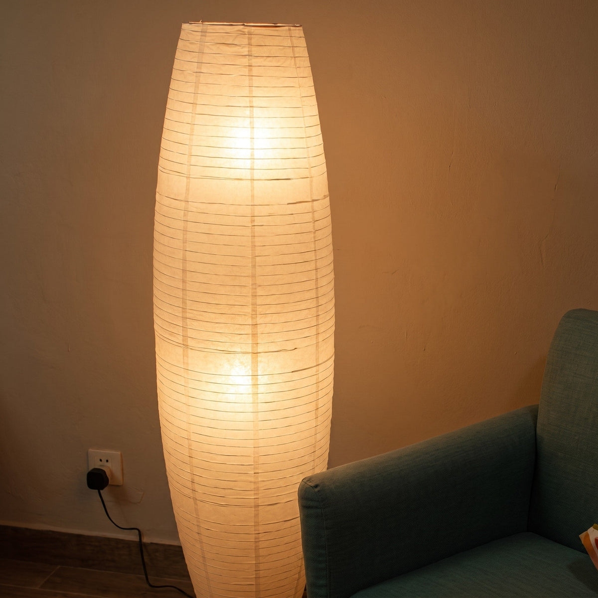 Oval Floor Lamp with Ribbed Paper Shade Japanese Style - Floor Lamps - Oaksoho