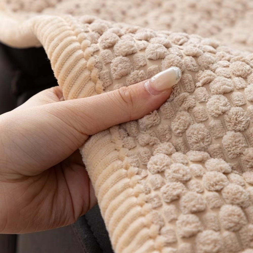 Quilted Sofa Cover with Non - Slip Design and Fleece Texture - Cushion Covers - Beige - Oaksoho