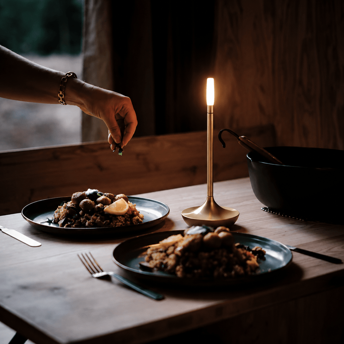 Rechargeable LED Table Candle Lamp - Table Lamp - Gold - Oaksoho