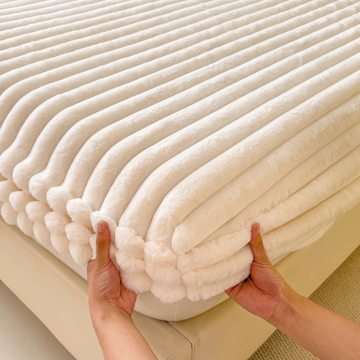 Ribbed Plush Fitted Bed Sheet with Deep Pockets - Bed Sheets - Beige - Oak Soho