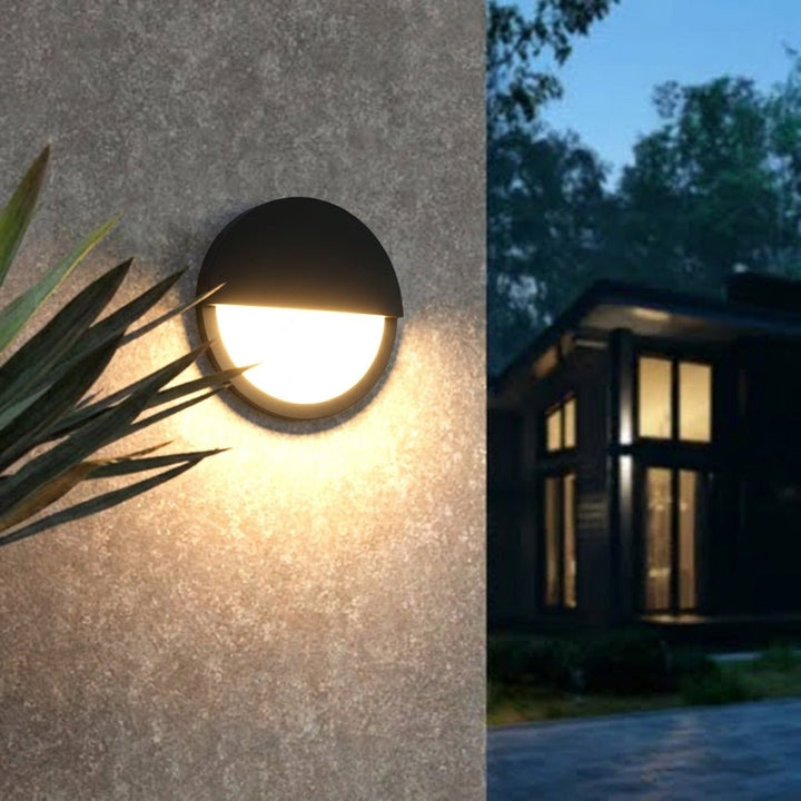 Round Outdoor Wall Light with Segment Grid Design - Wandleuchte - Half - Round - Oaksoho