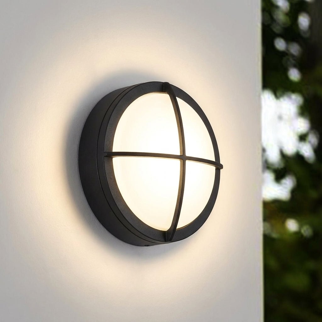 Round Outdoor Wall Light with Segment Grid Design - Wandleuchte - Cross - Oaksoho