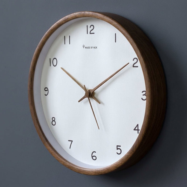 Samuel – Silent Analogue Wall Clock Made of Solid Wood - Wanduhr - Brown - Oaksoho