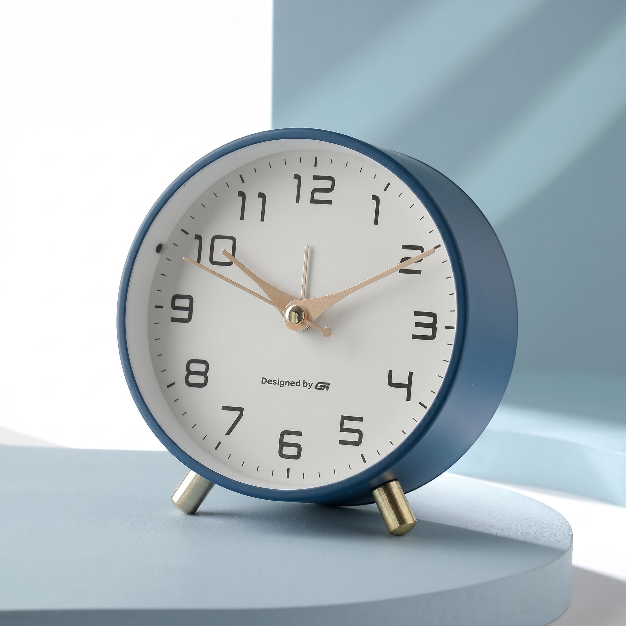 Scandinavian Round Silent Desk Clock with Brass Accents - Desk Clock - Blue - Oaksoho