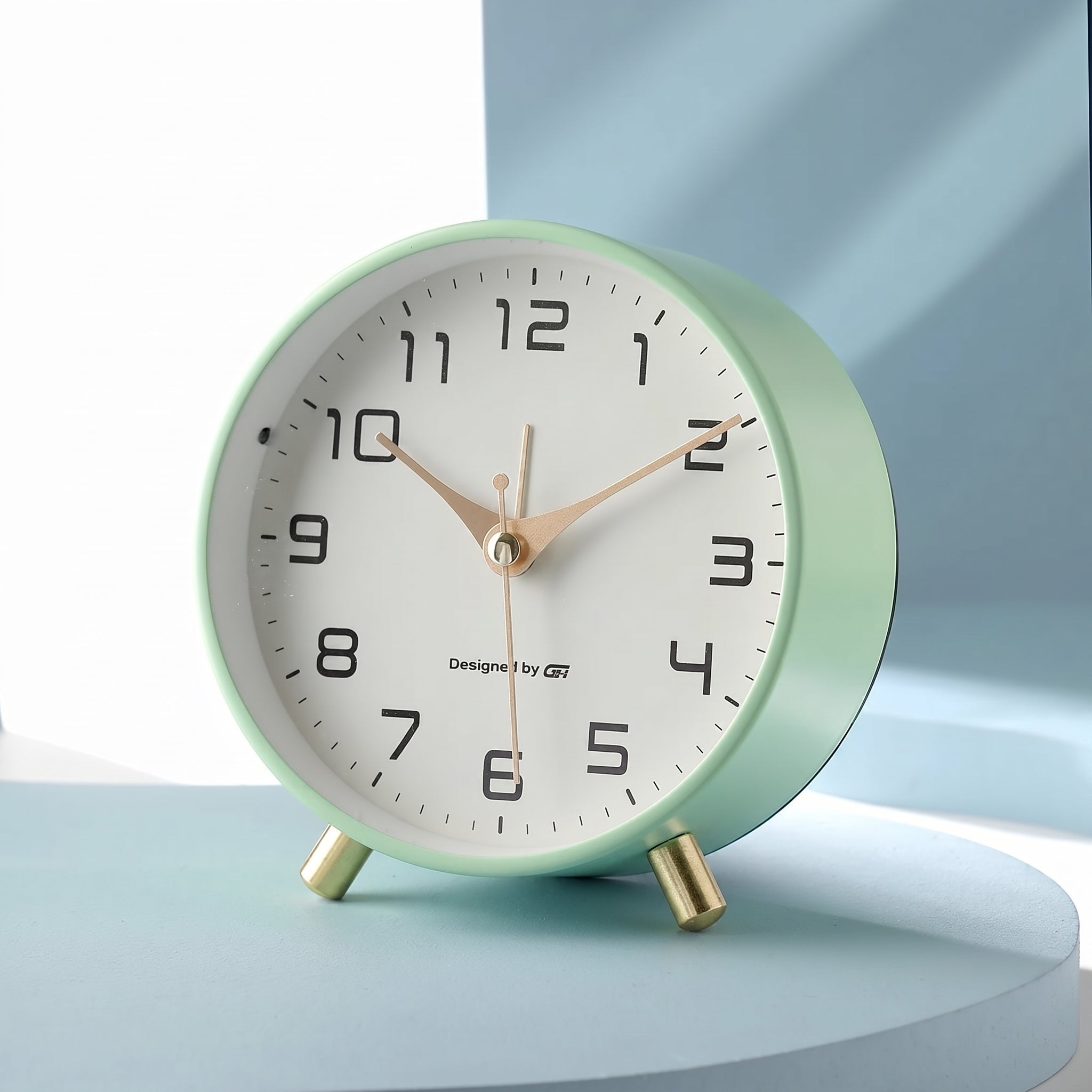 Scandinavian Round Silent Desk Clock with Brass Accents - Desk Clock - Green - Oaksoho