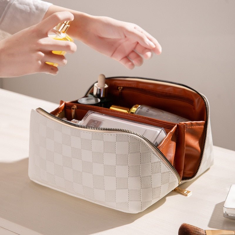 Toiletry Bag with Checkered Pattern and Practical Inner Dividers - Toiletry Bags - White - Oaksoho