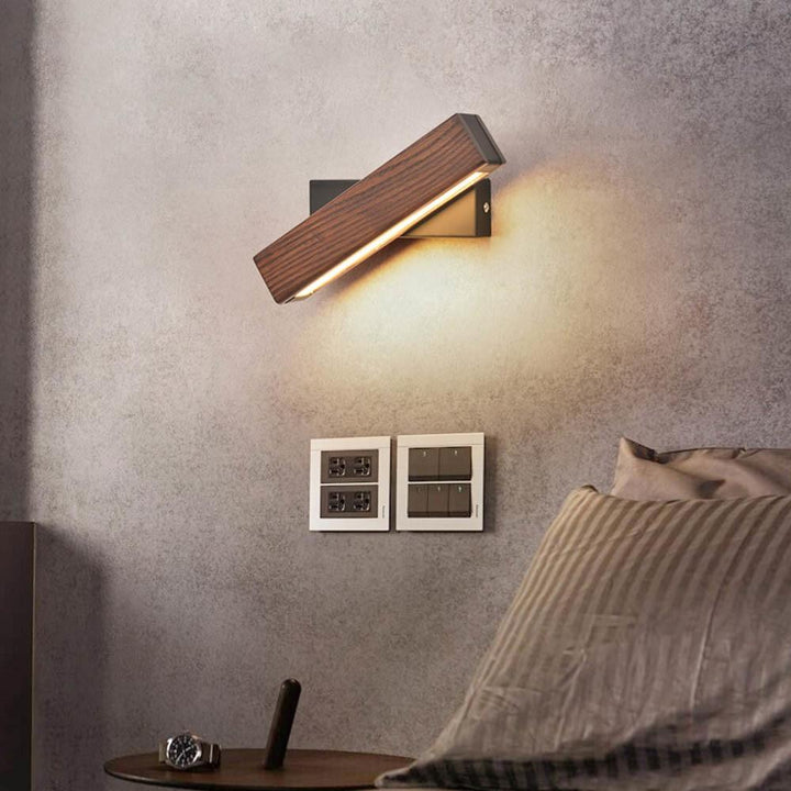 Virelle Maison - Wall Lamp Made of Natural Wood with LED, Adjustable