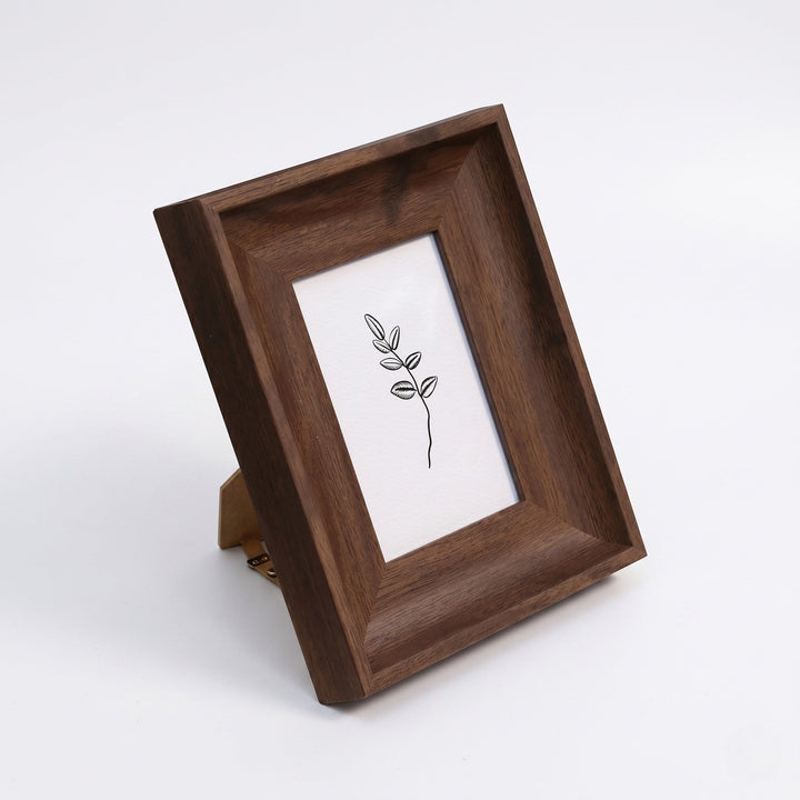 Wood Effect Photo Frame Table Stand - Photo Frame - Dark wood - Oaksoho